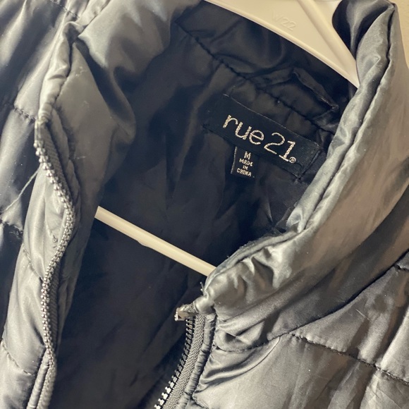 Vest - Picture 2 of 2